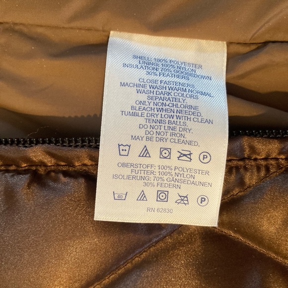 Women's Lands’ End Quilted Brown Vest - Picture 5 of 6